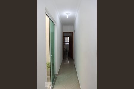 Corredor de acesso aos quartos de casa à venda com 3 quartos, 150m² em Vila Santa Izabel, São Bernardo do Campo