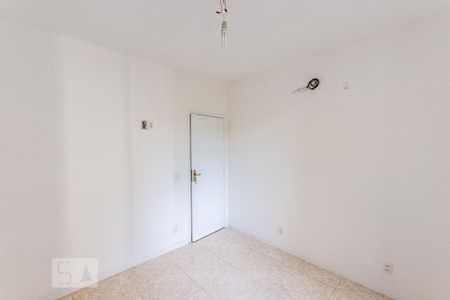 Apartamento à venda com 80m², 3 quartos e 1 vaga Apartamento à venda com 80m², 3 quartos e 1 vagaQuarto 2