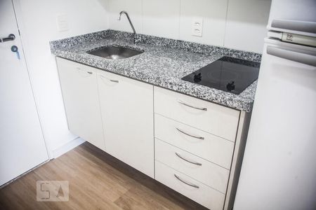 Studio para alugar com 24m², 1 quarto e sem vagaCozinha - Armários