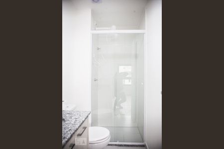 Banheiro de kitnet/studio para alugar com 1 quarto, 24m² em Consolação, São Paulo