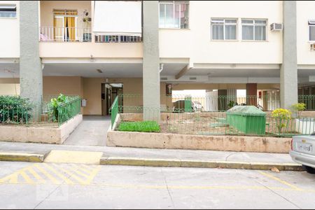 Apartamento para alugar com 55m², 2 quartos e 1 vaga Apartamento para alugar com 55m², 2 quartos e 1 vagaFachada do bloco