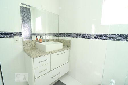 Casa à venda com 135m², 3 quartos e 2 vagasBanheiro 2