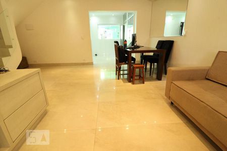 Sala de casa à venda com 3 quartos, 135m² em Vila Moraes, São Paulo