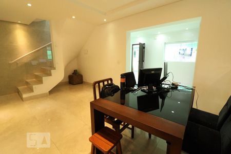Sala de casa à venda com 3 quartos, 135m² em Vila Moraes, São Paulo