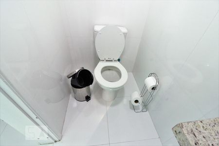 Casa à venda com 135m², 3 quartos e 2 vagasBanheiro de Serviço