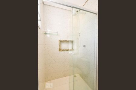 Casa de condomínio à venda com 65m², 2 quartos e 2 vagasBanheiro 2