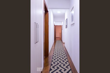 Apartamento à venda com 240m², 4 quartos e 3 vagasCorredor