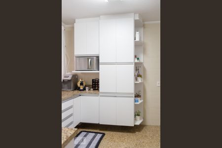 Apartamento à venda com 240m², 4 quartos e 3 vagasCozinha