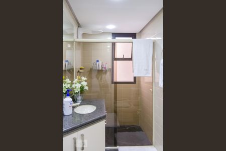 Apartamento à venda com 240m², 4 quartos e 3 vagasBanheiro Social