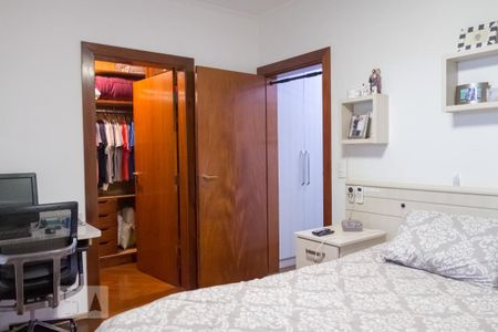 Apartamento à venda com 240m², 4 quartos e 3 vagasQuarto 1