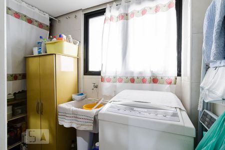 Apartamento à venda com 72m², 3 quartos e 1 vaga Apartamento à venda com 72m², 3 quartos e 1 vagaÁrea de Serviço