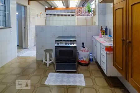 Casa à venda com 350m², 3 quartos e 3 vagasQuintal