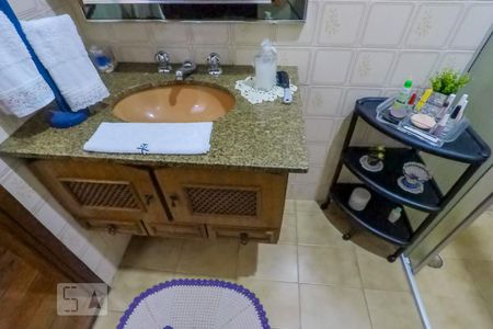 Casa à venda com 350m², 3 quartos e 3 vagasBanheiro