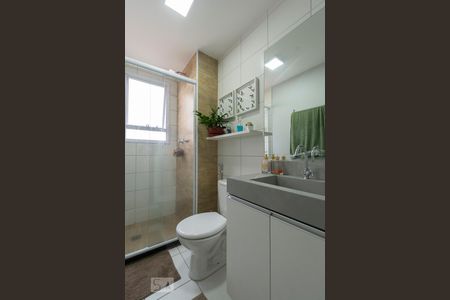 Casa de condomínio à venda com 57m², 1 quarto e 1 vagaBANHEIRO