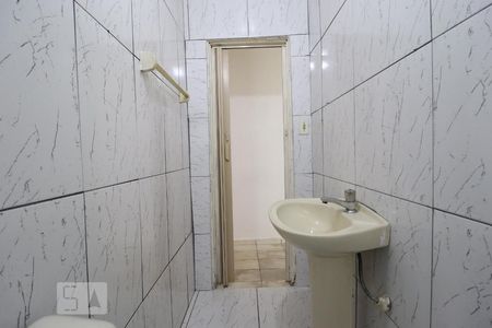 Casa para alugar com 48m², 1 quarto e sem vagaBanheiro