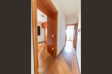 Apartamento para alugar com 130m², 3 quartos e 2 vagas Apartamento para alugar com 130m², 3 quartos e 2 vagasCorredor