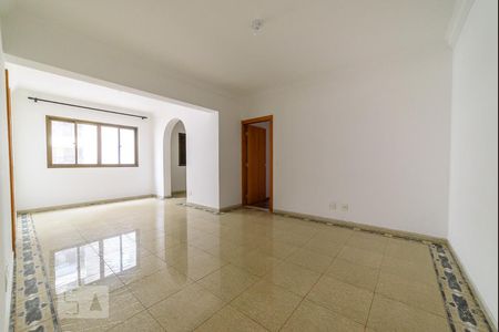 Sala de apartamento para alugar com 3 quartos, 130m² em Santo Antônio, São Caetano do Sul