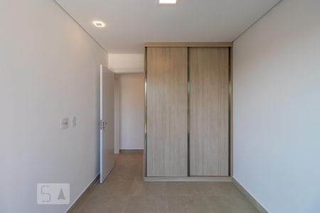 Quarto 1 de apartamento para alugar com 2 quartos, 70m² em Empresarial 18 do Forte, Barueri