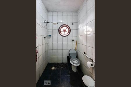 Casa à venda com 125m², 4 quartos e 1 vaga Casa à venda com 125m², 4 quartos e 1 vagaBanheiro
