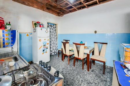 Casa à venda com 125m², 4 quartos e 1 vaga Casa à venda com 125m², 4 quartos e 1 vagaCozinha
