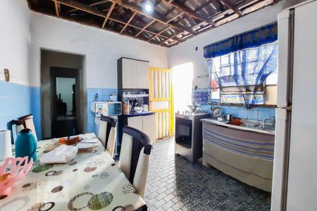Casa à venda com 125m², 4 quartos e 1 vaga Casa à venda com 125m², 4 quartos e 1 vagaCozinha