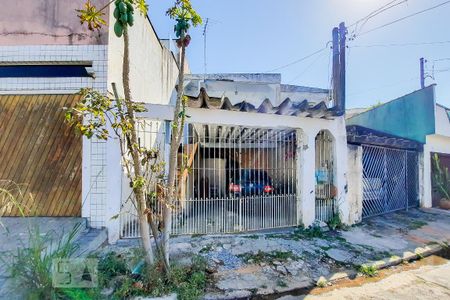 Casa à venda com 125m², 4 quartos e 1 vaga Casa à venda com 125m², 4 quartos e 1 vagaFachada