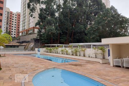 Apartamento para alugar com 50m², 2 quartos e 1 vagaÁrea comum - piscina