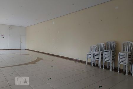 Apartamento para alugar com 50m², 2 quartos e 1 vagaÁrea comum - salão de festas