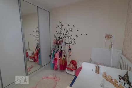 Casa à venda com 170m², 3 quartos e 4 vagasSuíte 2