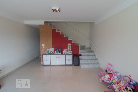 Sala de casa à venda com 3 quartos, 170m² em Vila Pereira Barreto, São Paulo