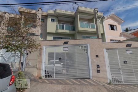 Casa à venda com 170m², 3 quartos e 4 vagasFachada