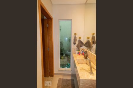 Casa à venda com 170m², 3 quartos e 4 vagasLavabo