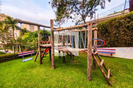 Casa de condomínio para alugar com 220m², 4 quartos e 3 vagasÁrea Comum - Playground