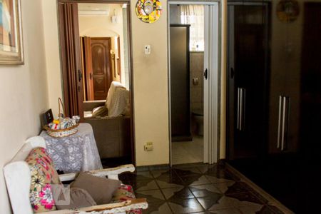 Quarto 1 de casa à venda com 3 quartos, 200m² em Bonsucesso, Rio de Janeiro