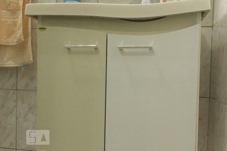 Casa à venda com 200m², 3 quartos e sem vagaDetalhe banheiro