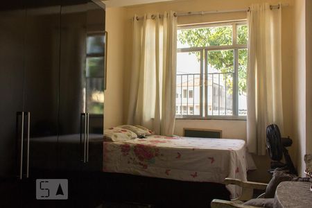 Quarto 1 de casa à venda com 3 quartos, 200m² em Bonsucesso, Rio de Janeiro