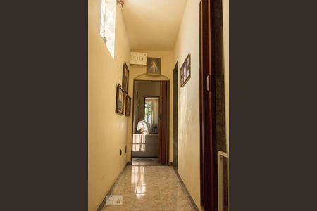 Casa à venda com 200m², 3 quartos e sem vagaCorredor