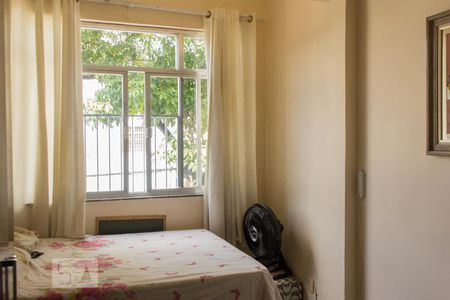 Quarto 1 de casa à venda com 3 quartos, 200m² em Bonsucesso, Rio de Janeiro