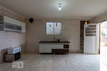 Casa para alugar com 210m², 2 quartos e 2 vagasCozinha