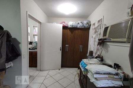 Casa à venda com 250m², 4 quartos e 7 vagas Casa à venda com 250m², 4 quartos e 7 vagasQuarto 2 suíte