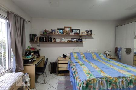 Casa à venda com 250m², 4 quartos e 7 vagas Casa à venda com 250m², 4 quartos e 7 vagasQuarto 2 suíte