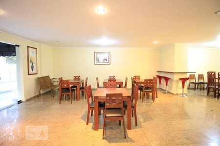 Apartamento à venda com 136m², 4 quartos e 1 vagaÁrea comum - Salão de festas