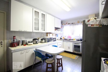 Apartamento à venda com 136m², 4 quartos e 1 vagaCozinha