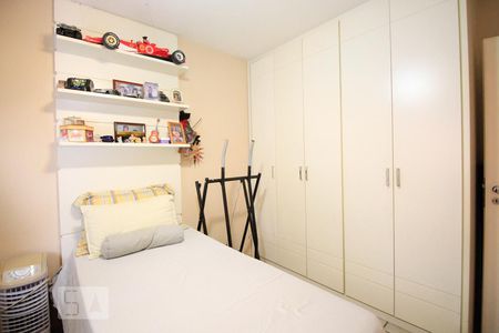 Apartamento à venda com 136m², 4 quartos e 1 vagaQuarto 3