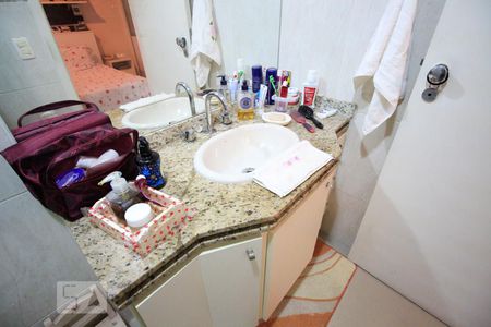 Apartamento à venda com 136m², 4 quartos e 1 vagaBanheiro da suite - Quarto 4