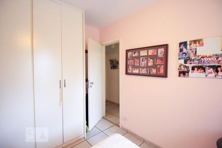 Apartamento à venda com 136m², 4 quartos e 1 vagaQuarto 2