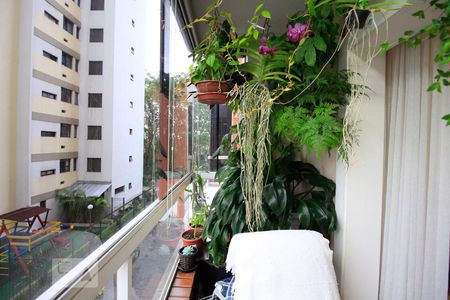 Varanda de apartamento à venda com 4 quartos, 136m² em Vila Monte Alegre, São Paulo