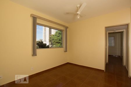 Sala de apartamento para alugar com 1 quarto, 40m² em Centro, Ribeirão Preto