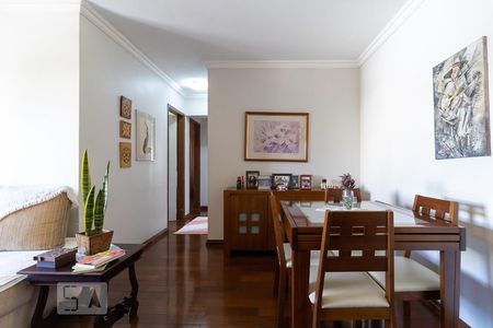Sala de apartamento à venda com 3 quartos, 71m² em Vila Firmiano Pinto, São Paulo