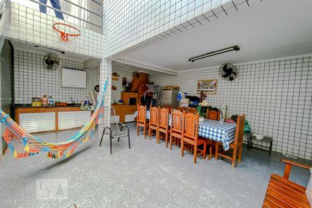 Casa à venda com 190m², 4 quartos e 2 vagasChurrasqueira